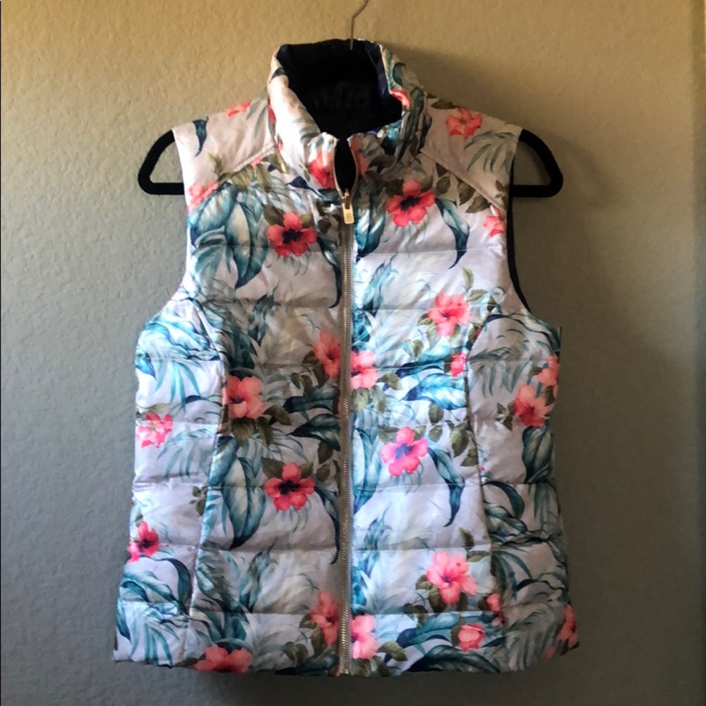 Tommy Bahama reversible down vest